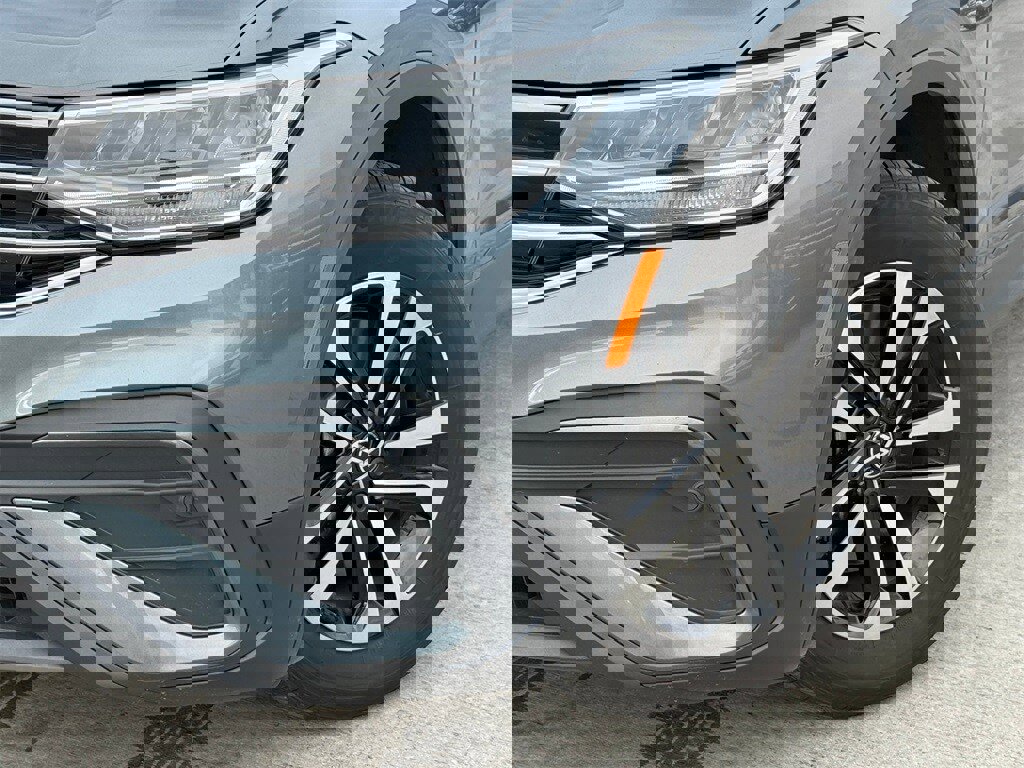 Used 2024 Volkswagen Tiguan S w/ MDO Package, Three-Row image 2