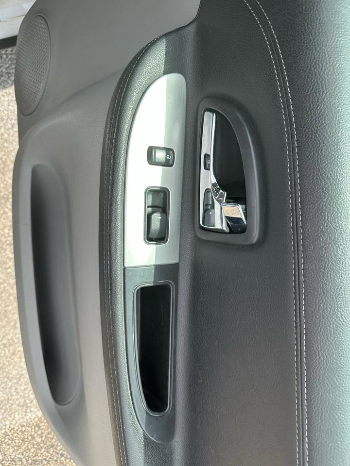 Used 2006 Pontiac Montana SV6 w/ Convenience Package FWD image 18