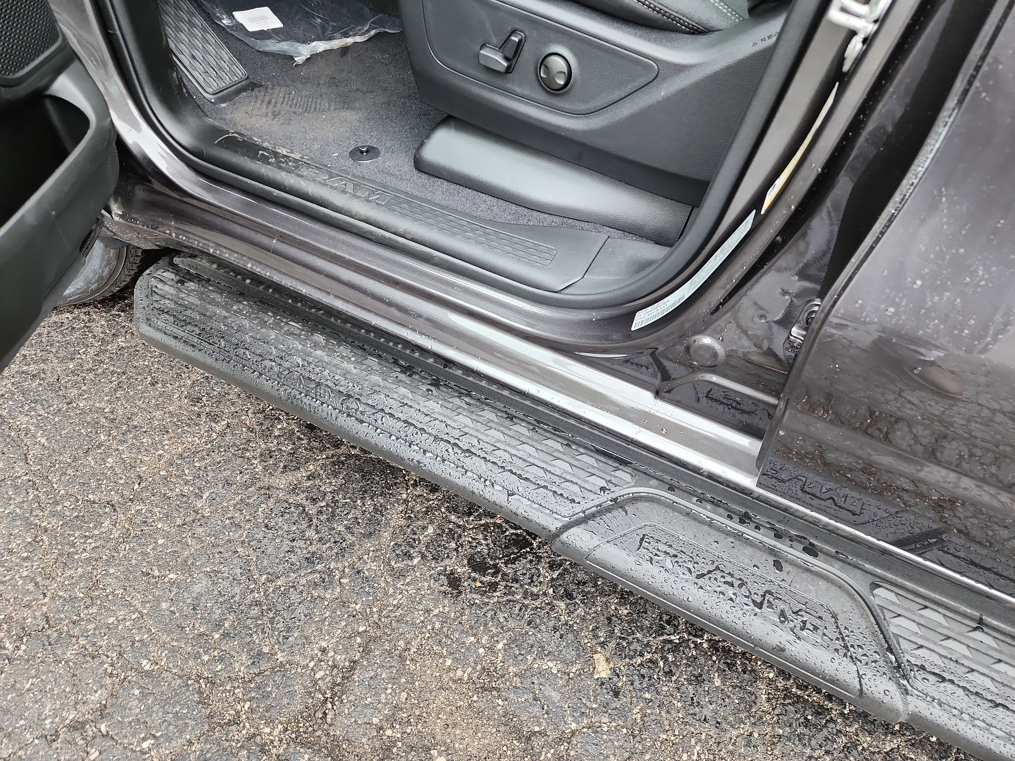 New 2026 RAM 1500 Big Horn AWD/4WD image 3