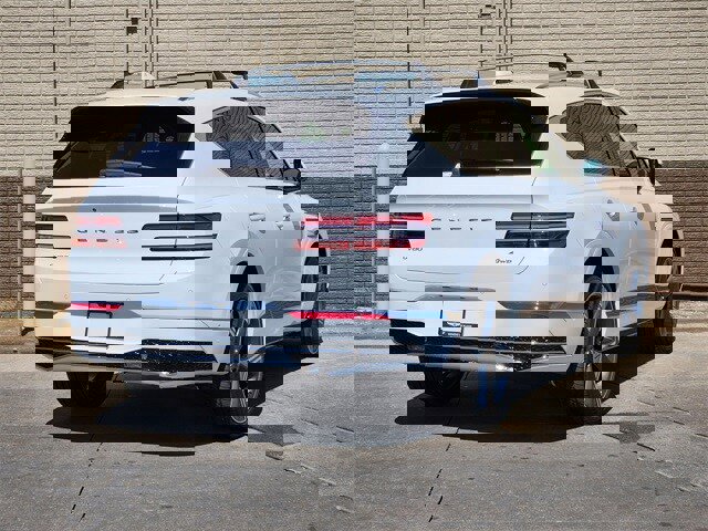 Used 2025 Genesis GV80 2.5T Prestige image 3