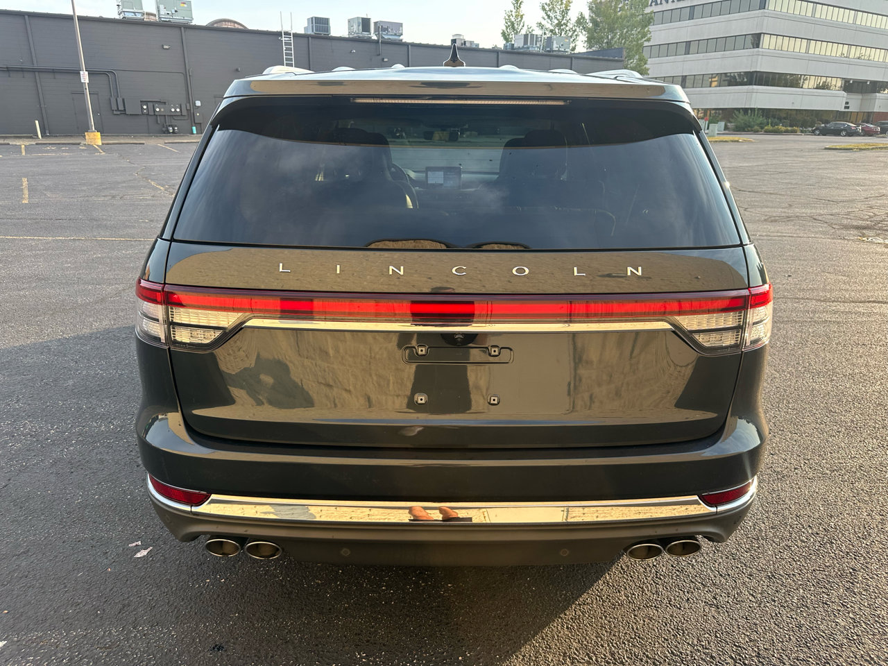 Used 2021 Lincoln Aviator Reserve w/ Equipment Group 201A image 4