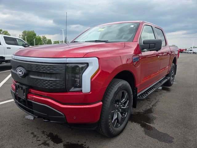 Used 2025 Ford F150 Lightning Flash AWD/4WD image 2
