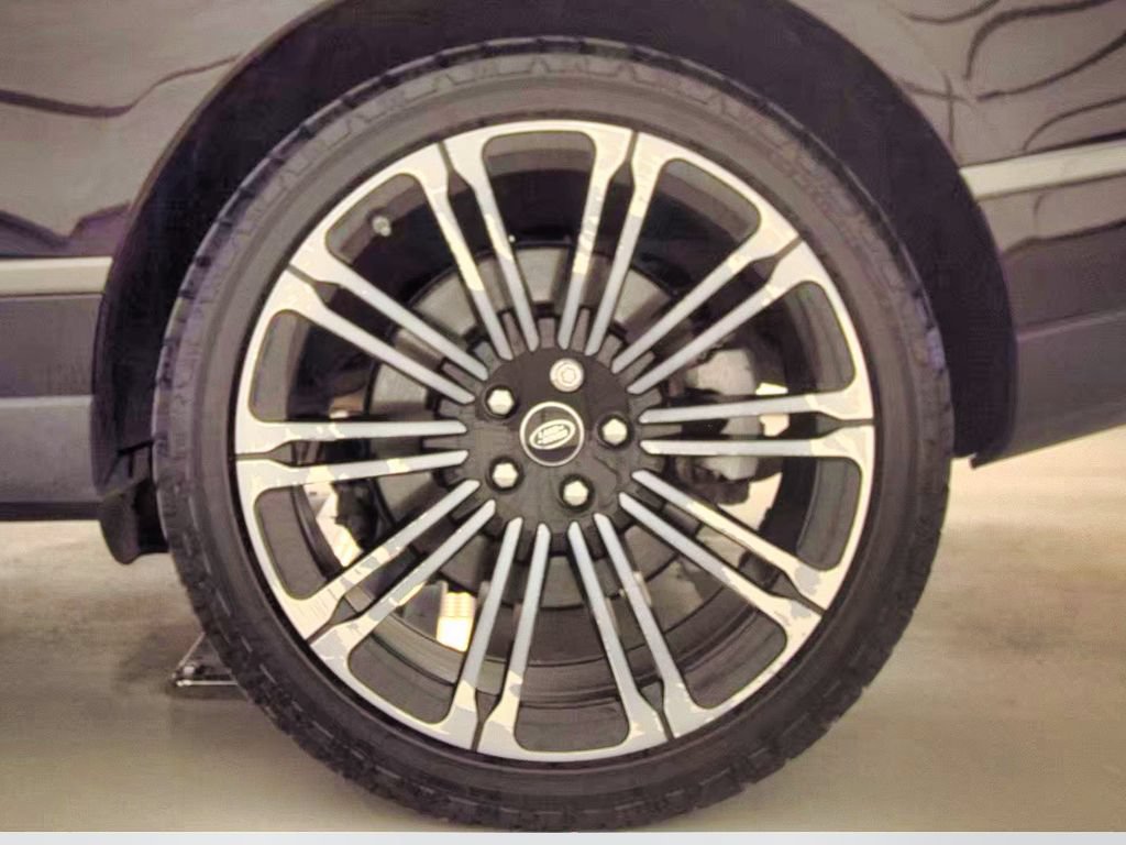 Used 2019 Land Rover Range Rover HSE AWD/4WD image 18