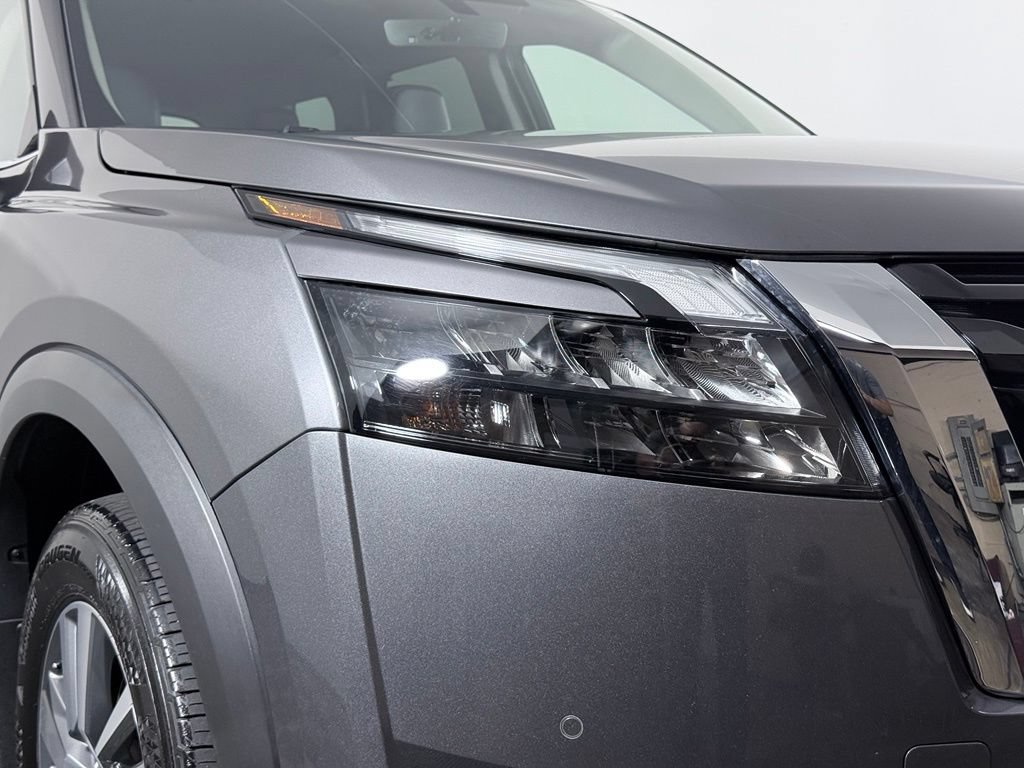 Certified 2025 Nissan Pathfinder SL AWD/4WD image 10