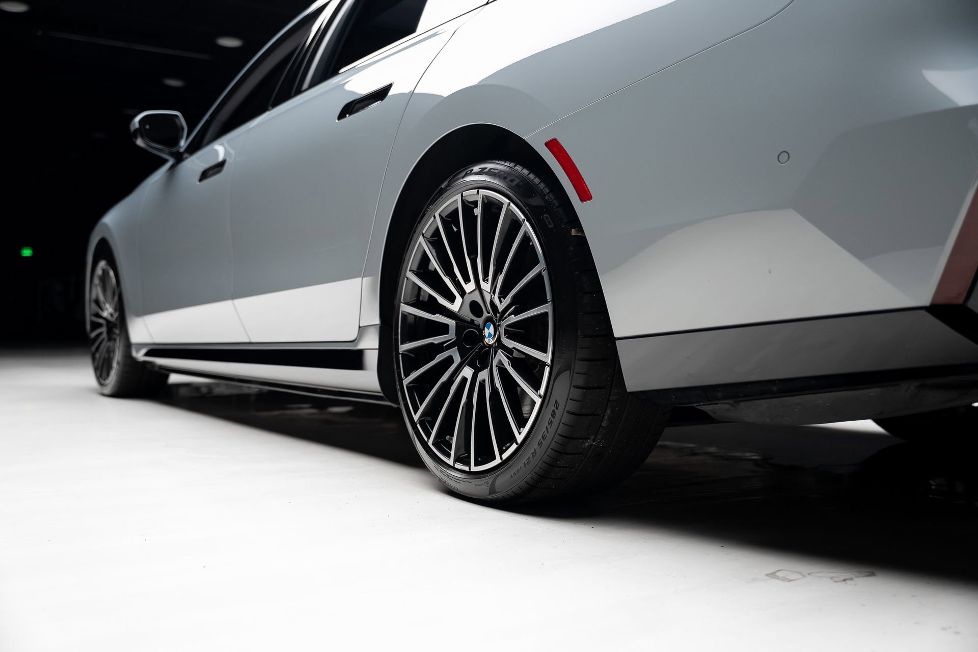 Used 2024 BMW i7 xDrive60 w/ M Sport Package RWD image 76