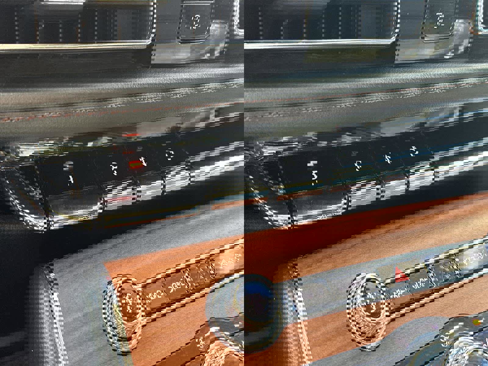 Used 2020 Lincoln Aviator Reserve w/ Equipment Group 201A image 18