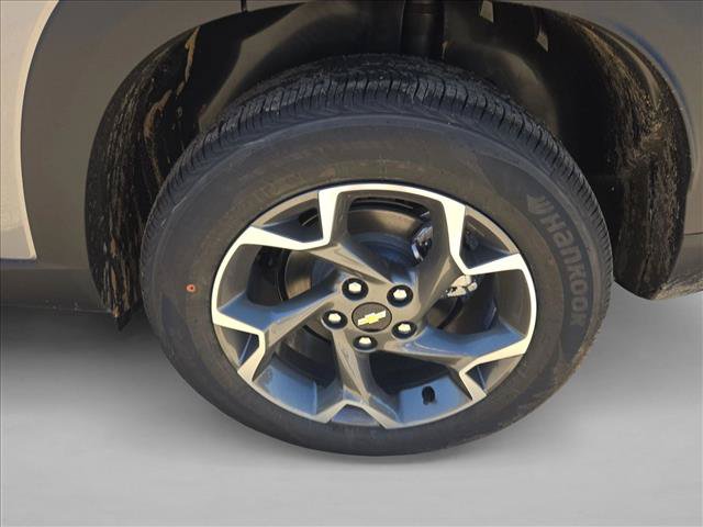New 2026 Chevrolet Trax LT FWD image 9