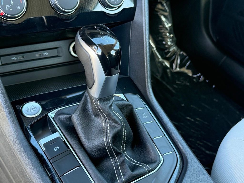 New 2026 Volkswagen Taos S image 17