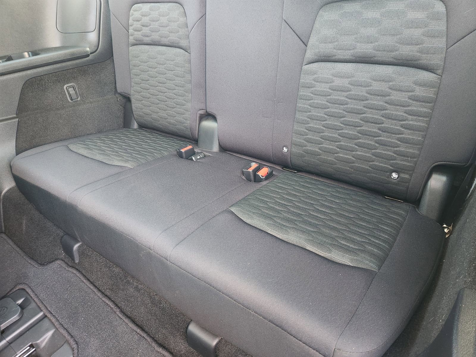 Used 2023 Nissan Pathfinder S image 33