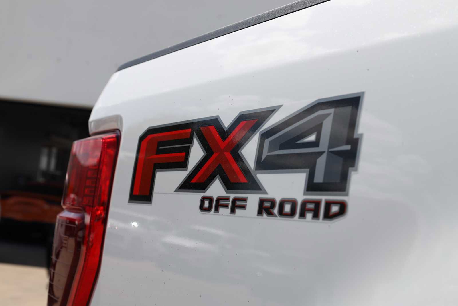 Used 2022 Ford F250 Lariat w/ Lariat Ultimate Package AWD/4WD image 56
