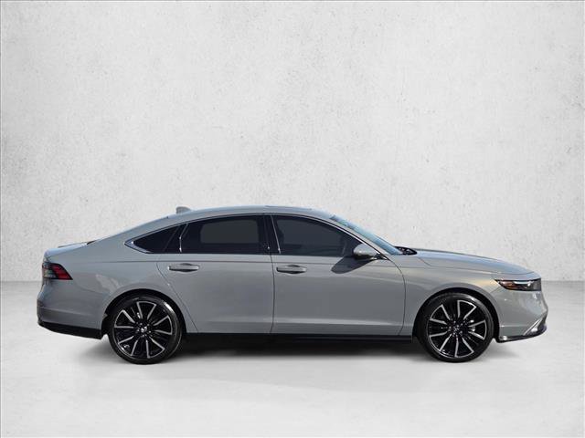 Used 2025 Honda Accord Touring video 4