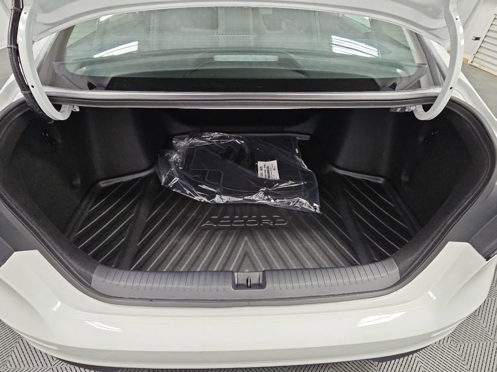 New 2026 Honda Accord LX image 30