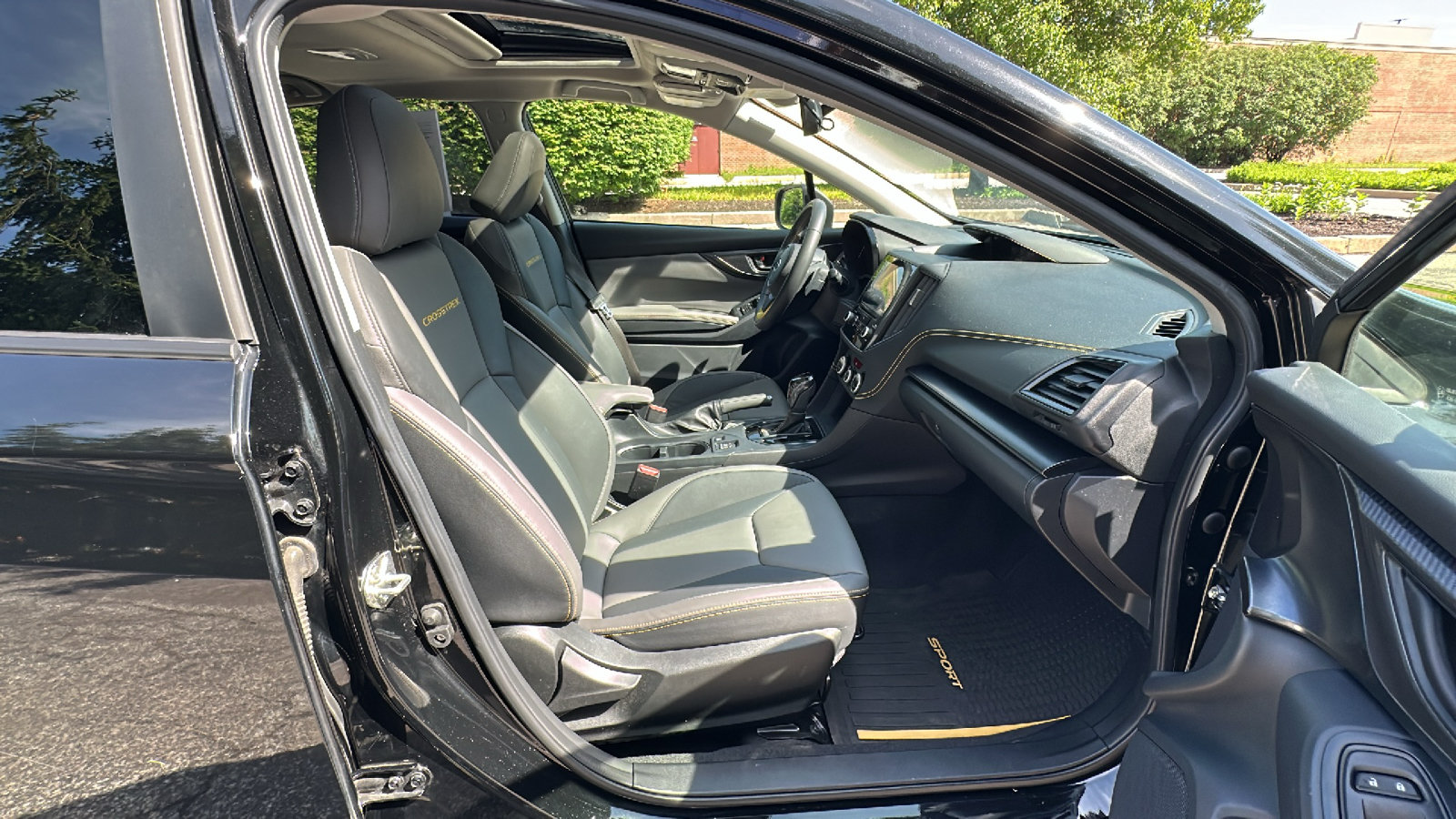 Used 2022 Subaru Crosstrek 2.5i Sport w/ Moonroof Package AWD/4WD image 25