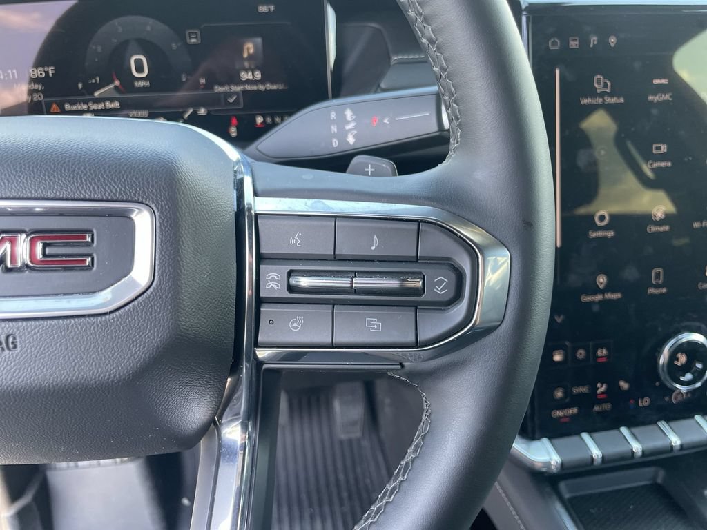 Used 2025 GMC Acadia Elevation w/ Elevation Premium Package FWD image 17