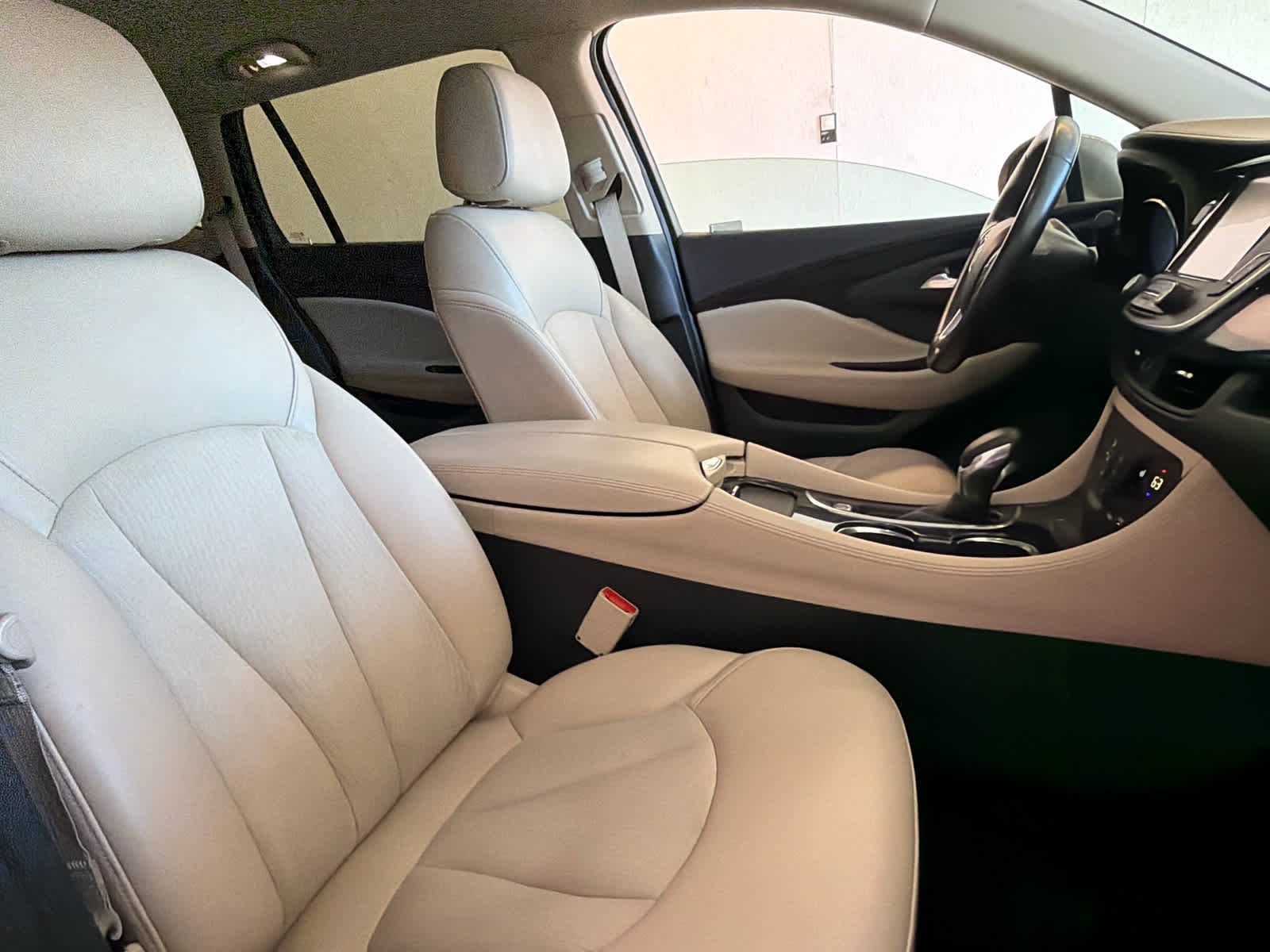 Used 2018 Buick Envision Preferred image 24