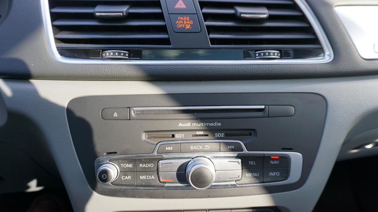 Used 2017 Audi Q3 2.0T Premium Plus w/ Premium Plus Package image 21