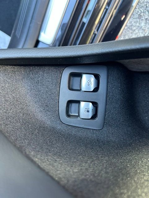 New 2026 Mercedes-Benz E 53 AMG e 4MATIC Sedan image 17