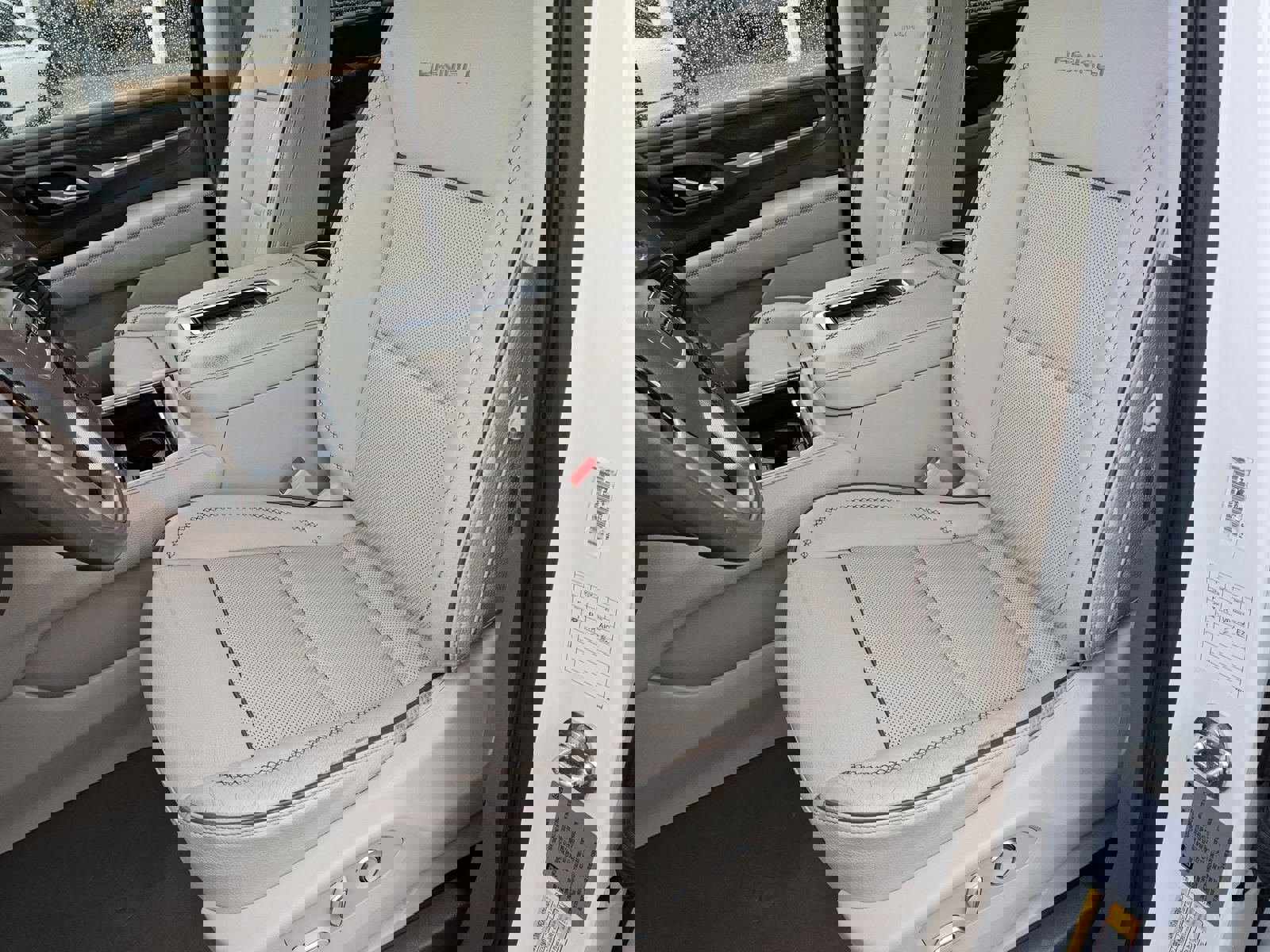 Used 2021 GMC Yukon Denali w/ Denali Premium Package image 22