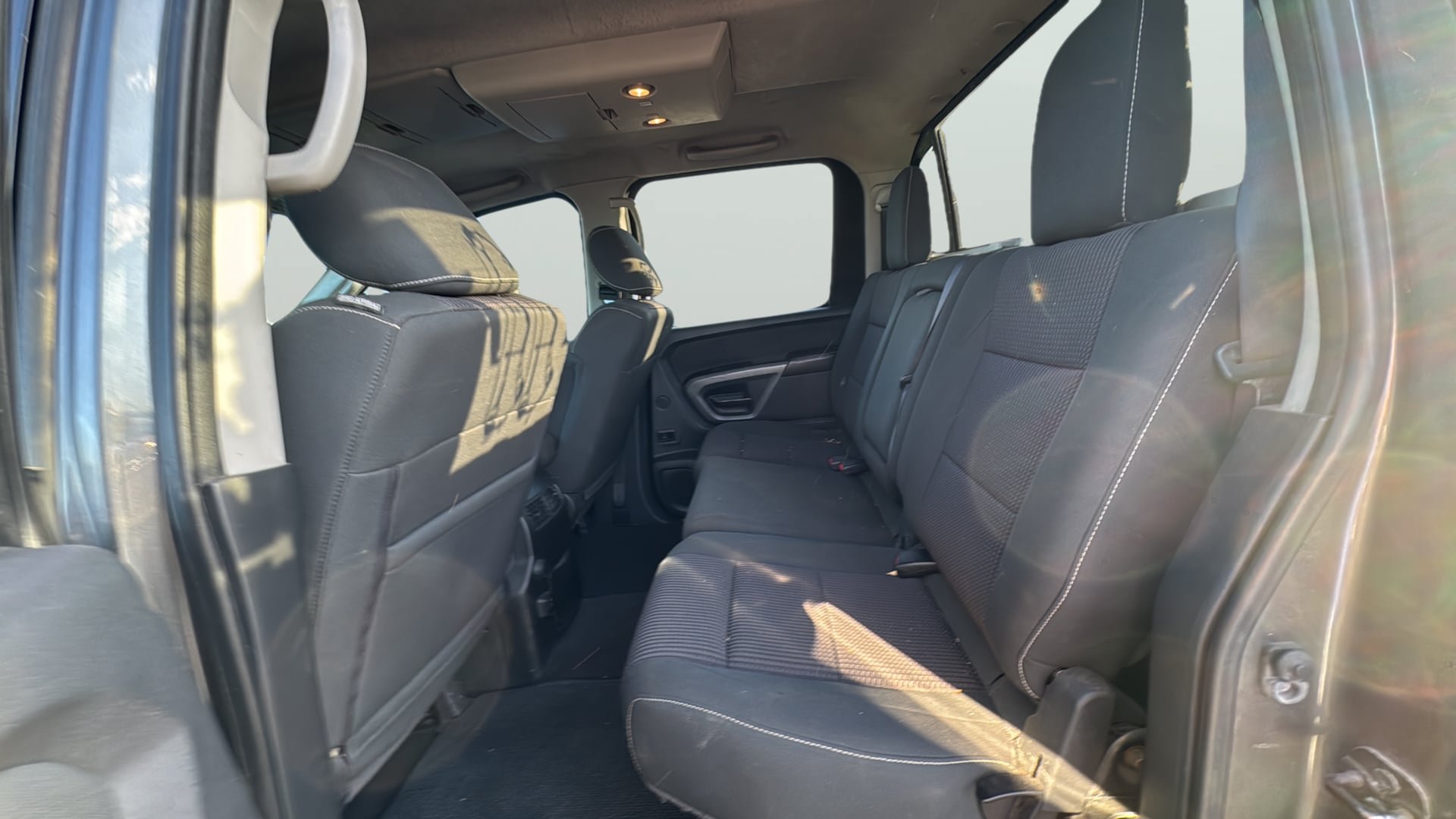 Used 2015 Nissan Titan PRO-4X AWD/4WD image 33