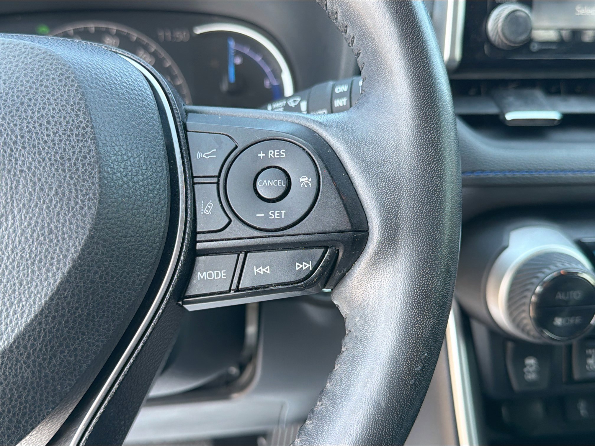 Used 2020 Toyota RAV4 XSE image 38