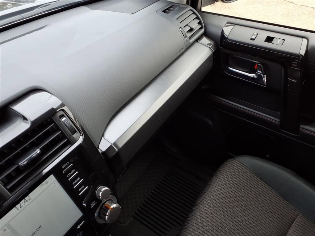 Used 2024 Toyota 4Runner TRD Off-Road image 27