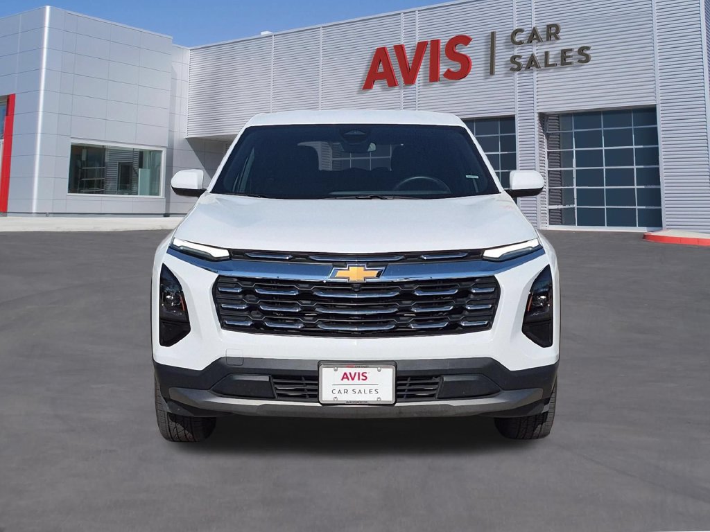 Used 2026 Chevrolet Equinox LT FWD image 2