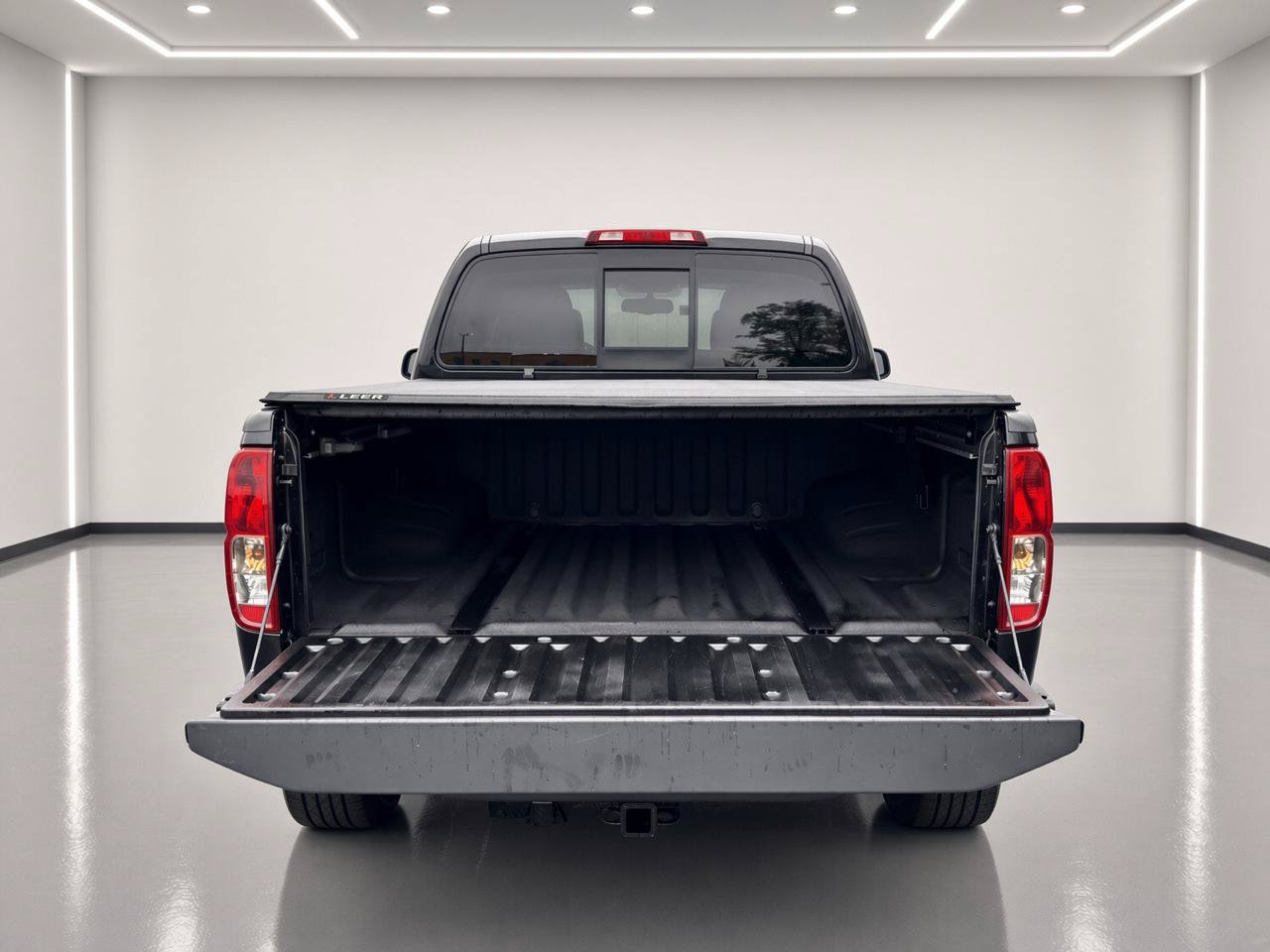 Used 2019 Nissan Frontier SV w/ Value Truck Package AWD/4WD image 5