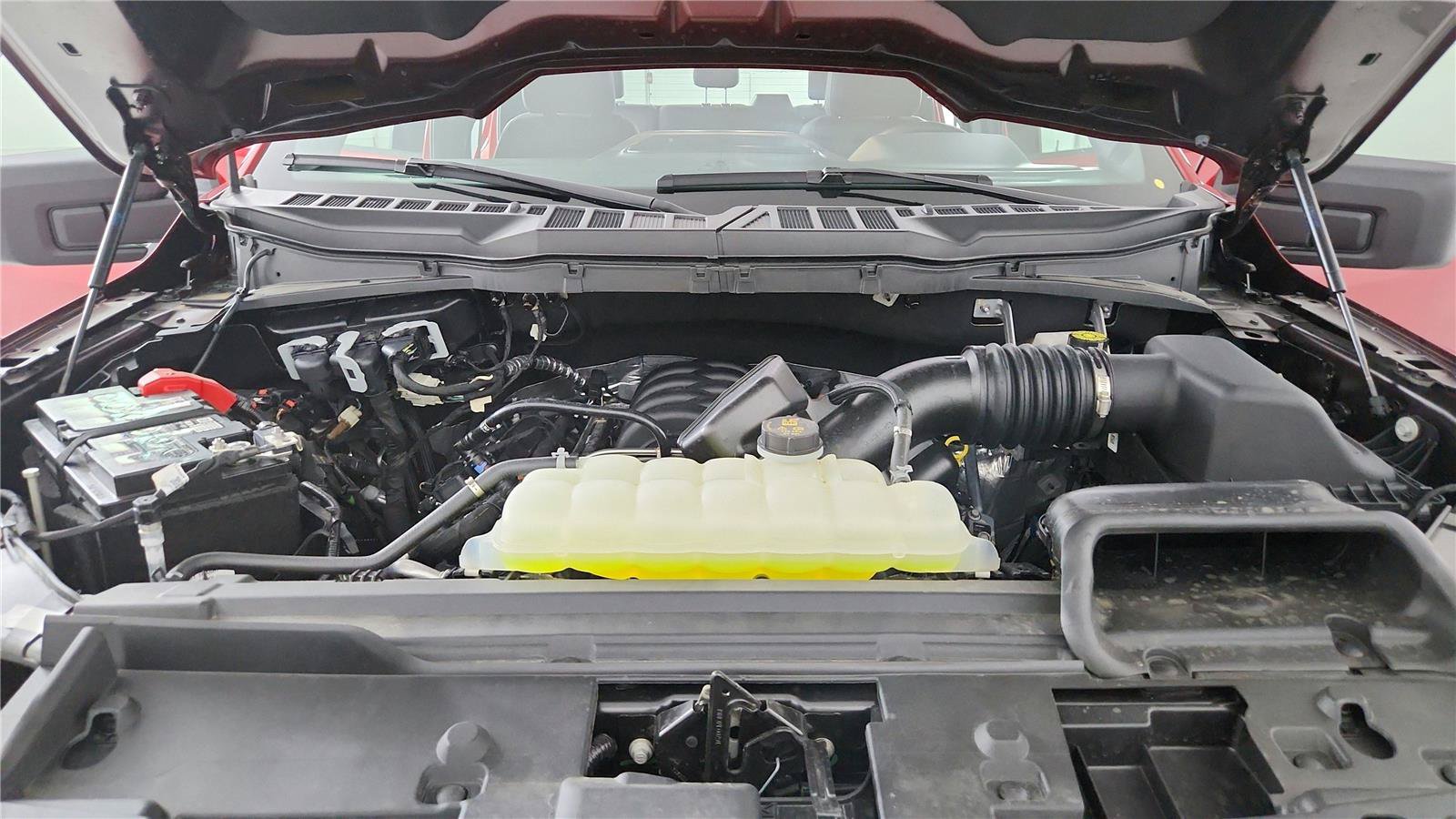 Used 2025 Ford F150 XLT w/ Equipment Group 301A Standard AWD/4WD image 30