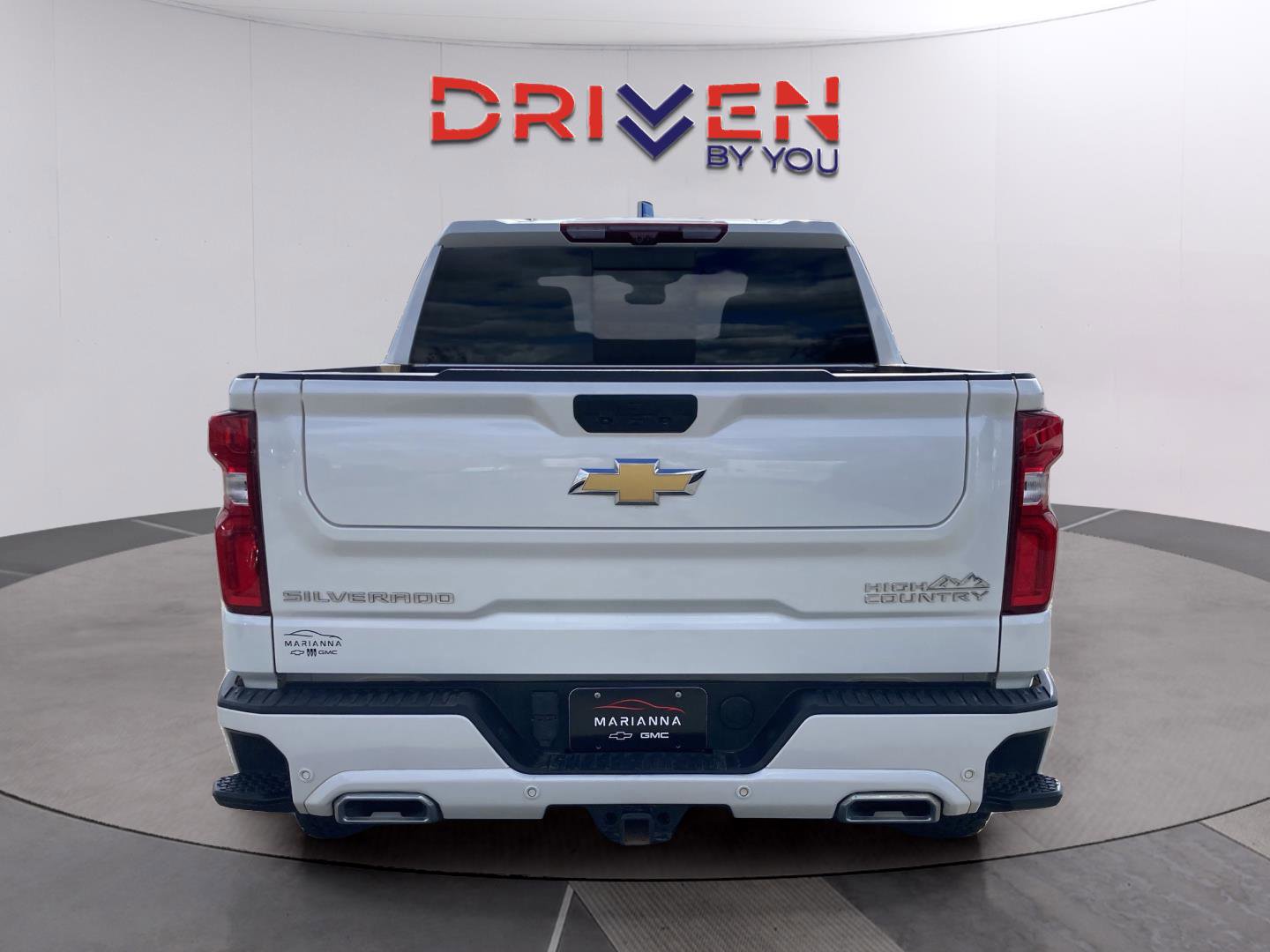 Used 2024 Chevrolet Silverado 1500 High Country w/ Technology Package image 5