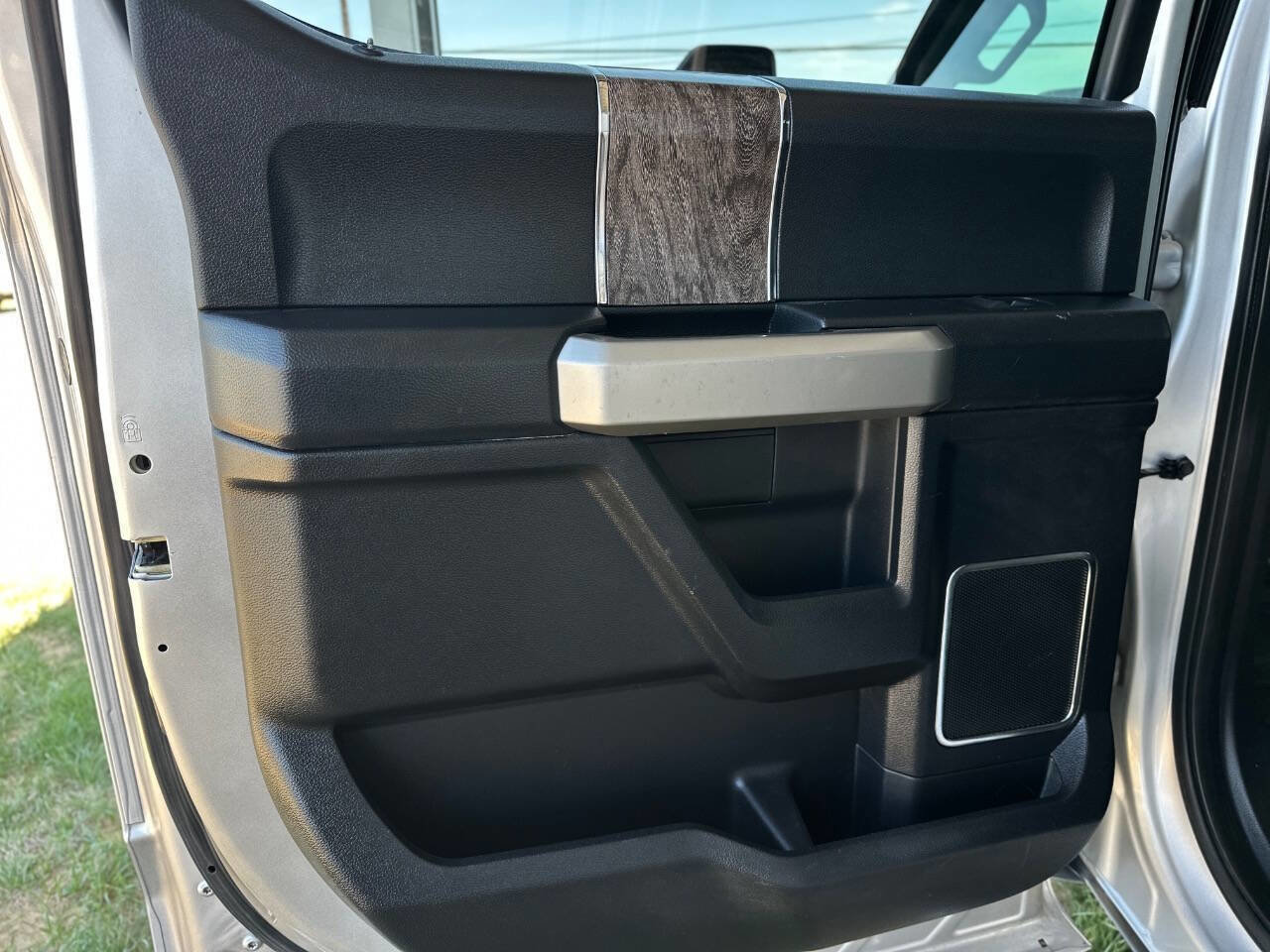 Used 2017 Ford F350 Lariat w/ Lariat Value Package image 14