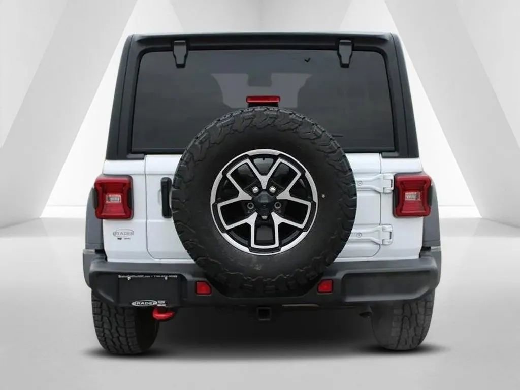 Used 2024 Jeep Wrangler Unlimited Rubicon image 6