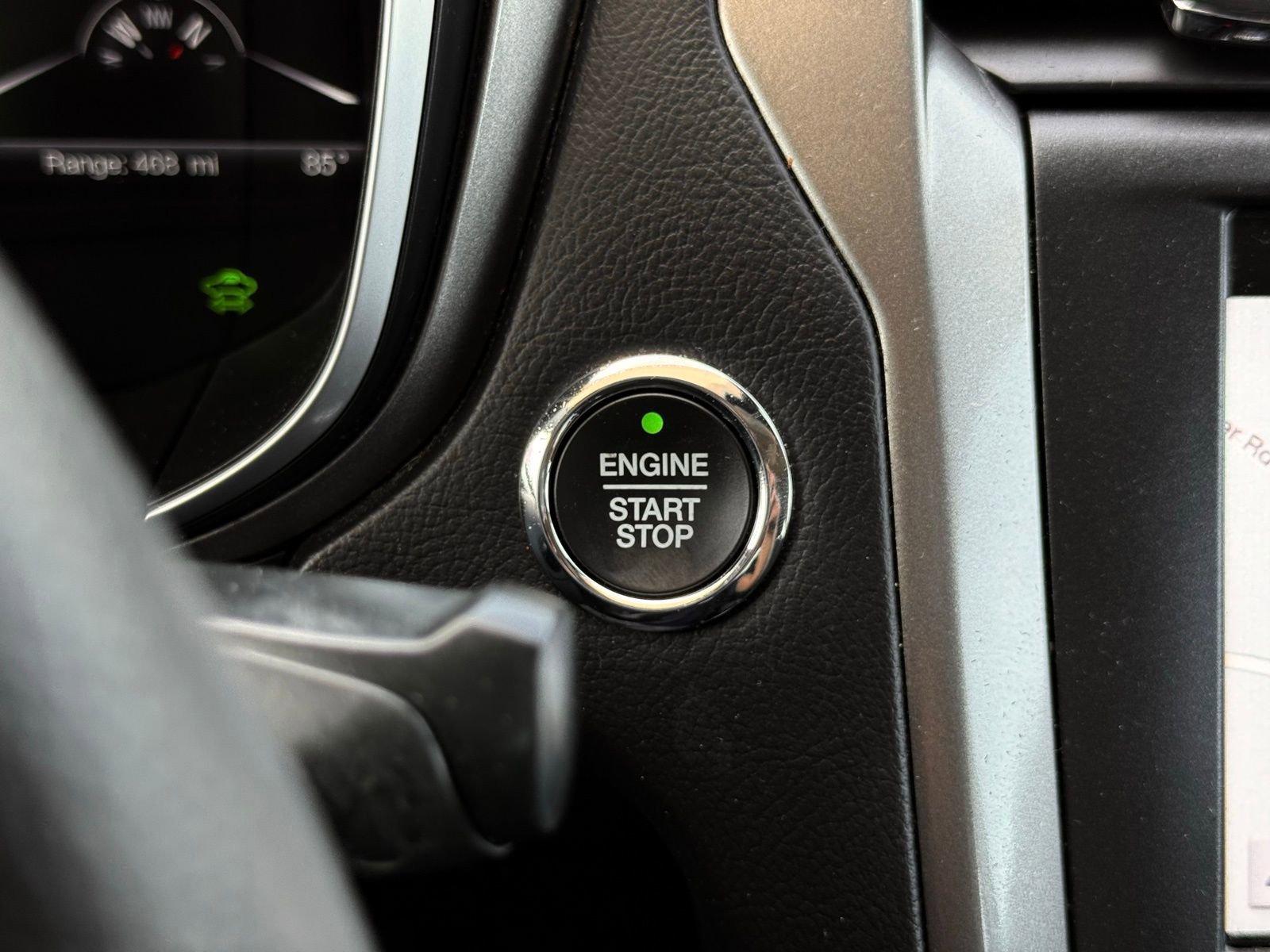 Used 2019 Ford Fusion SE FWD image 32