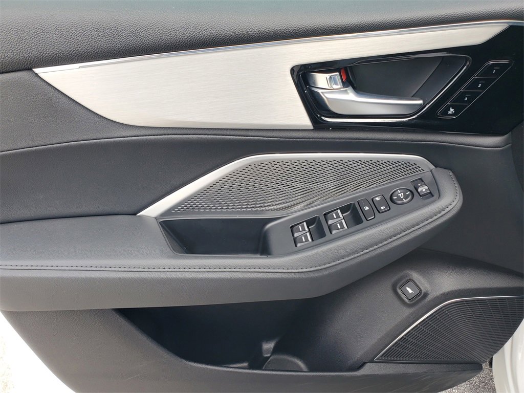 Used 2025 Acura MDX SH-AWD image 21