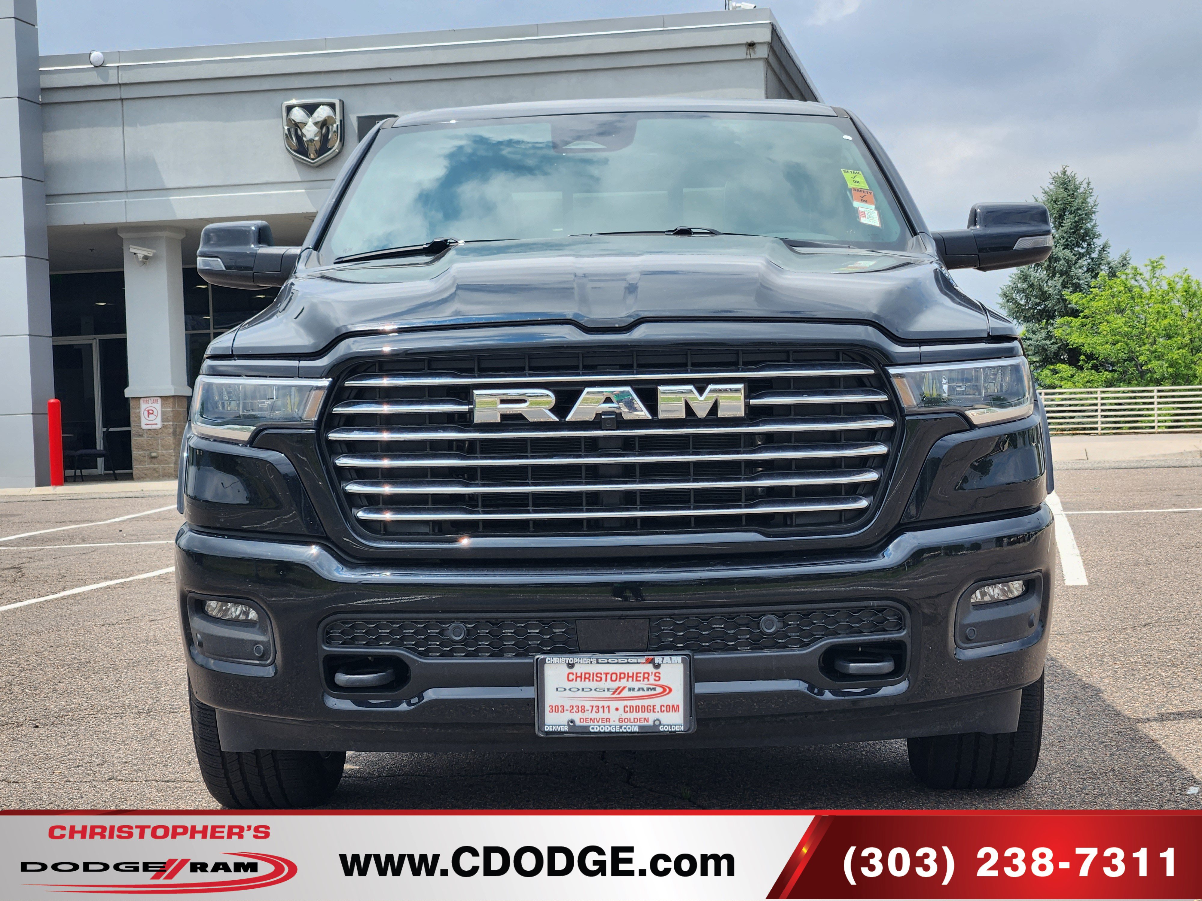 Used 2026 RAM 1500 Laramie w/ Laramie Preferred Package AWD/4WD image 8