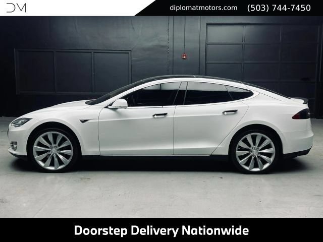 Used 2012 Tesla Model S Performance RWD image 4