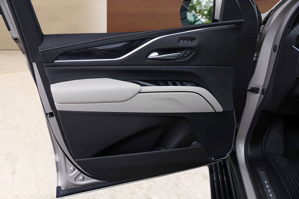 Used 2024 Cadillac Escalade Sport w/ Touring Package image 25