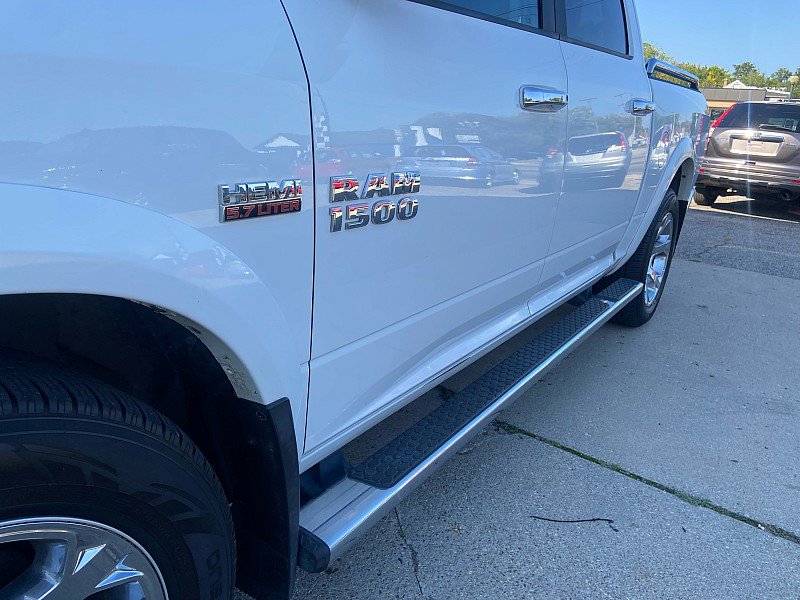 Used 2017 RAM 1500 Laramie image 13