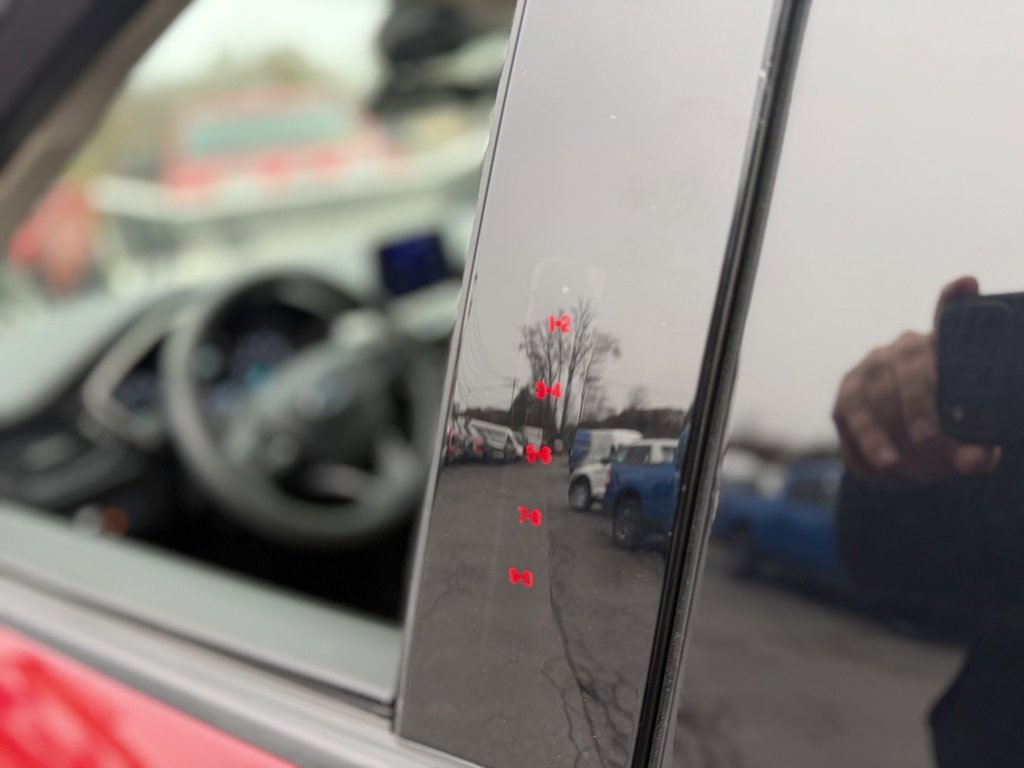 Used 2020 Ford Escape SE image 13