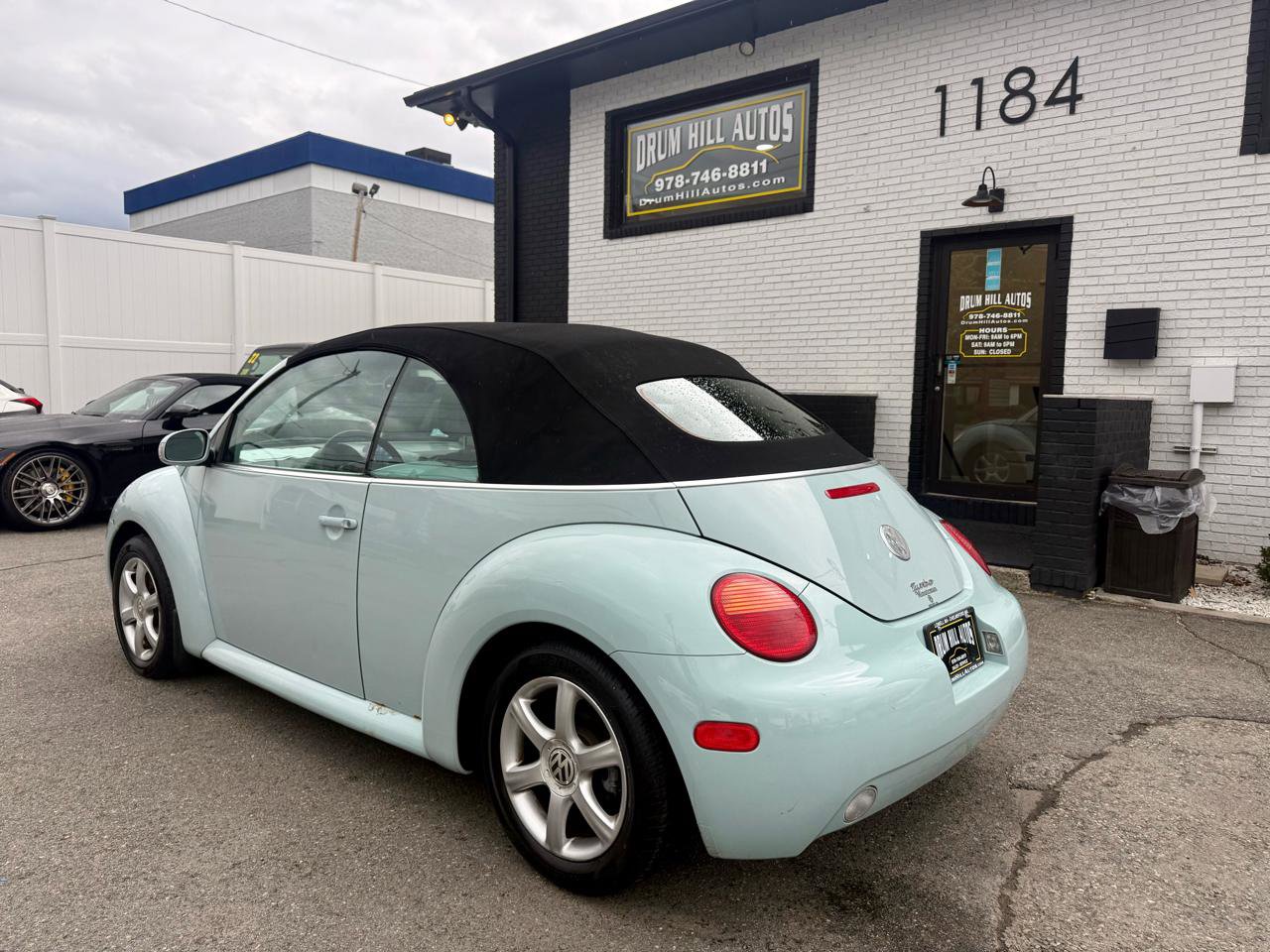 Used 2004 Volkswagen Beetle GLS FWD image 3