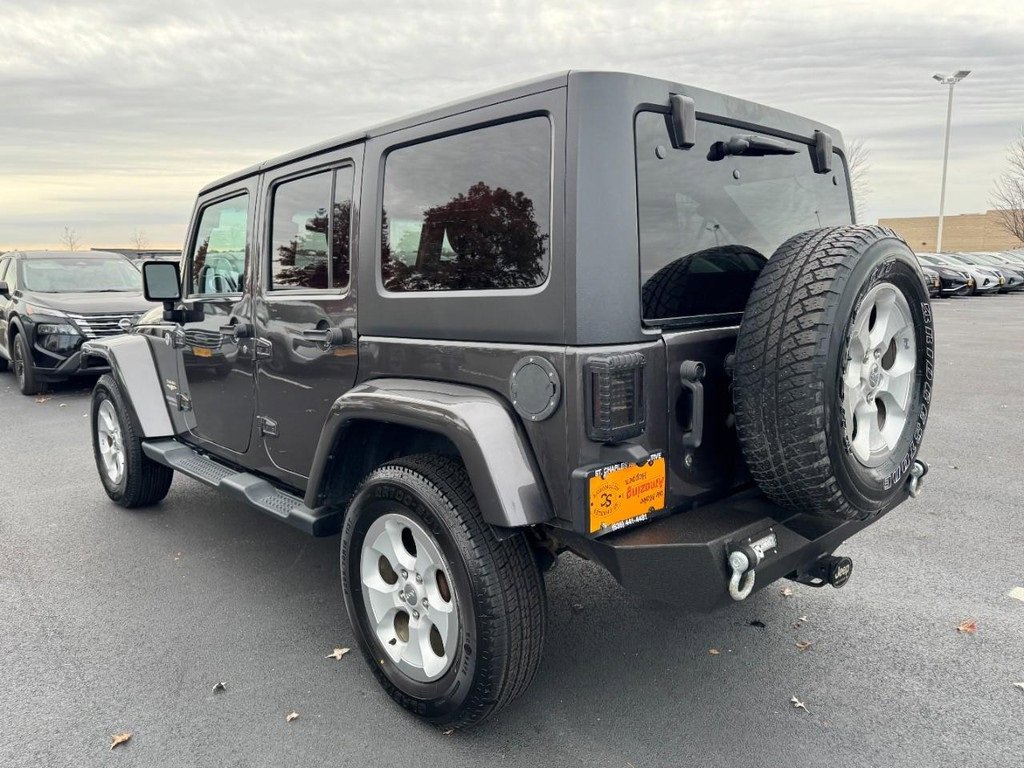Used 2014 Jeep Wrangler Unlimited Sahara w/ Max Tow Package image 5
