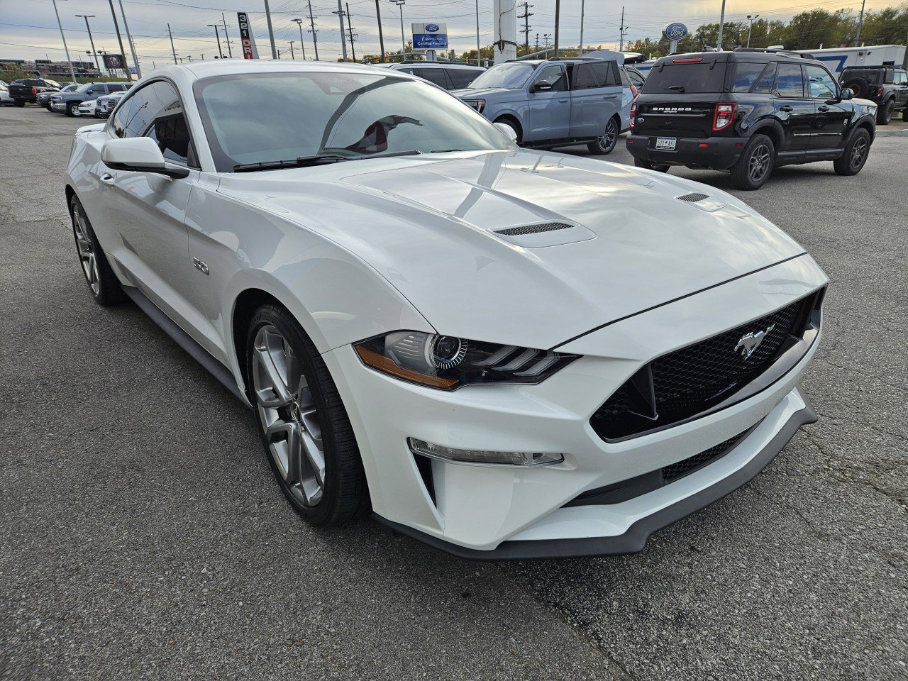 Used 2021 Ford Mustang GT Premium w/ Equipment Group 401A image 8