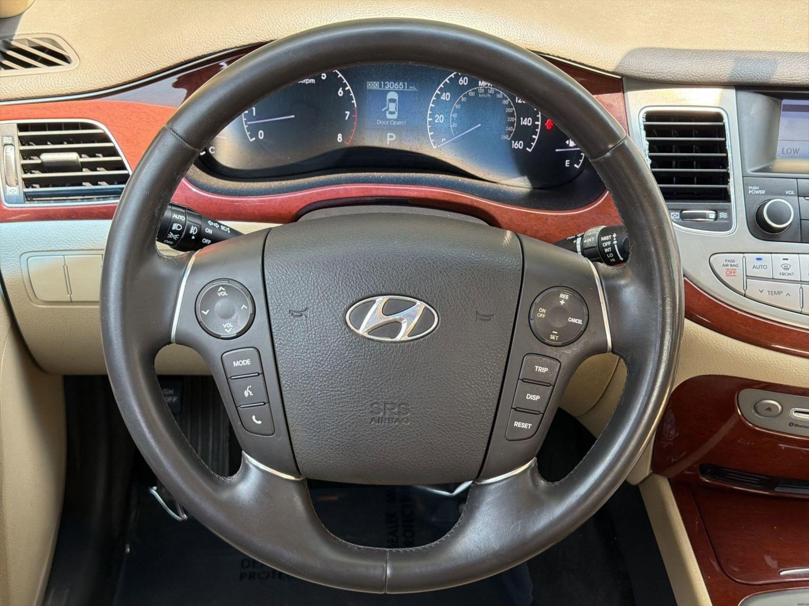 Used 2012 Hyundai Genesis 3.8 RWD image 17