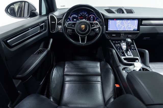Used 2020 Porsche Cayenne AWD/4WD image 3