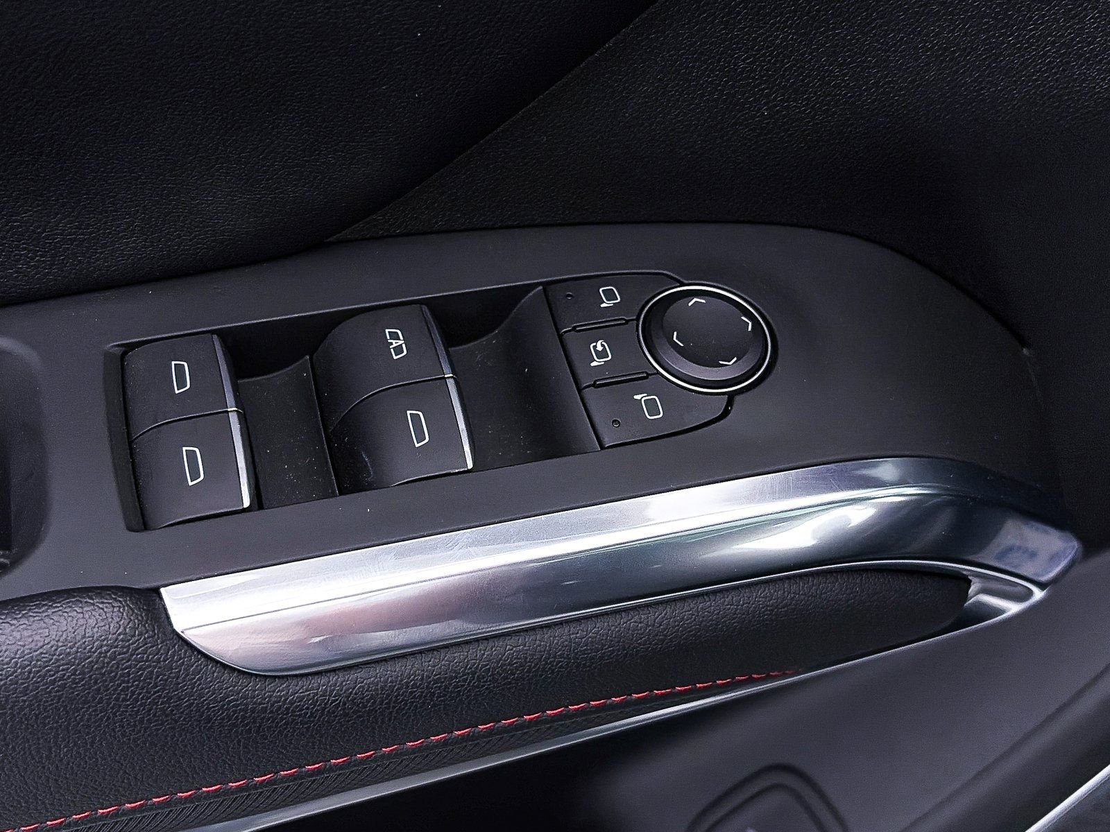 Used 2024 Chevrolet Traverse RS w/ LPO, Floor Liner Package image 19