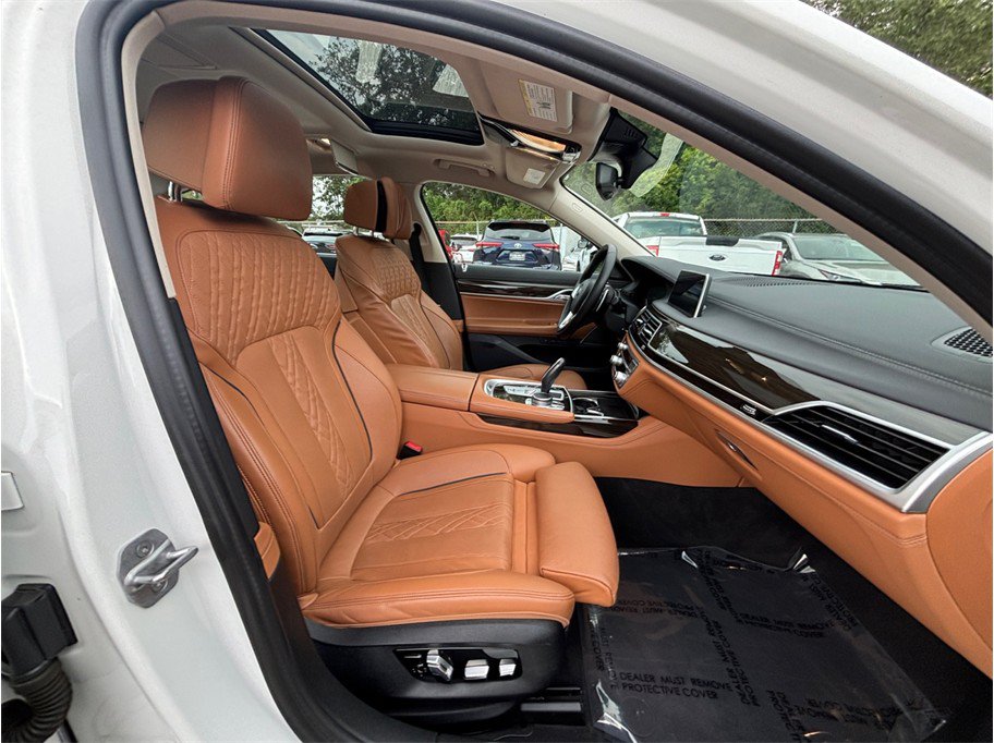 Used 2021 BMW 740i xDrive w/ Premium Package AWD/4WD image 48