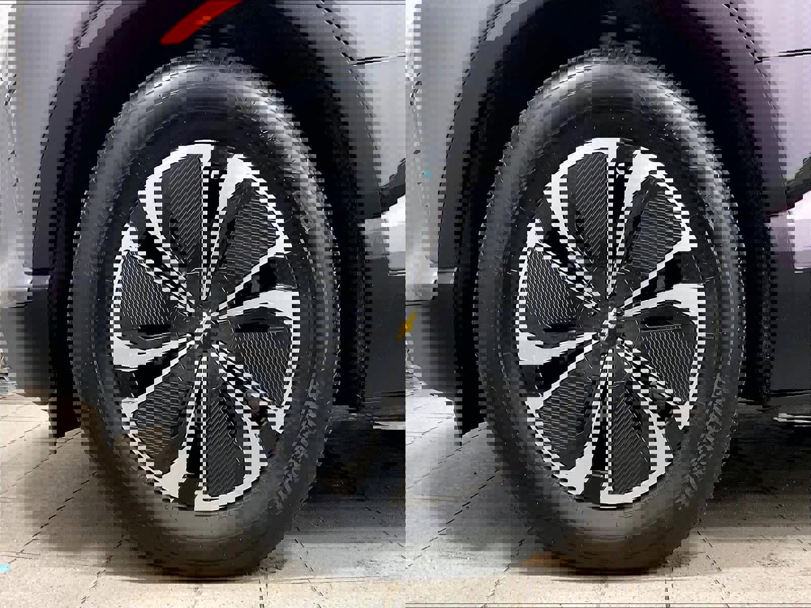 Used 2024 Chevrolet Blazer EV LT image 7