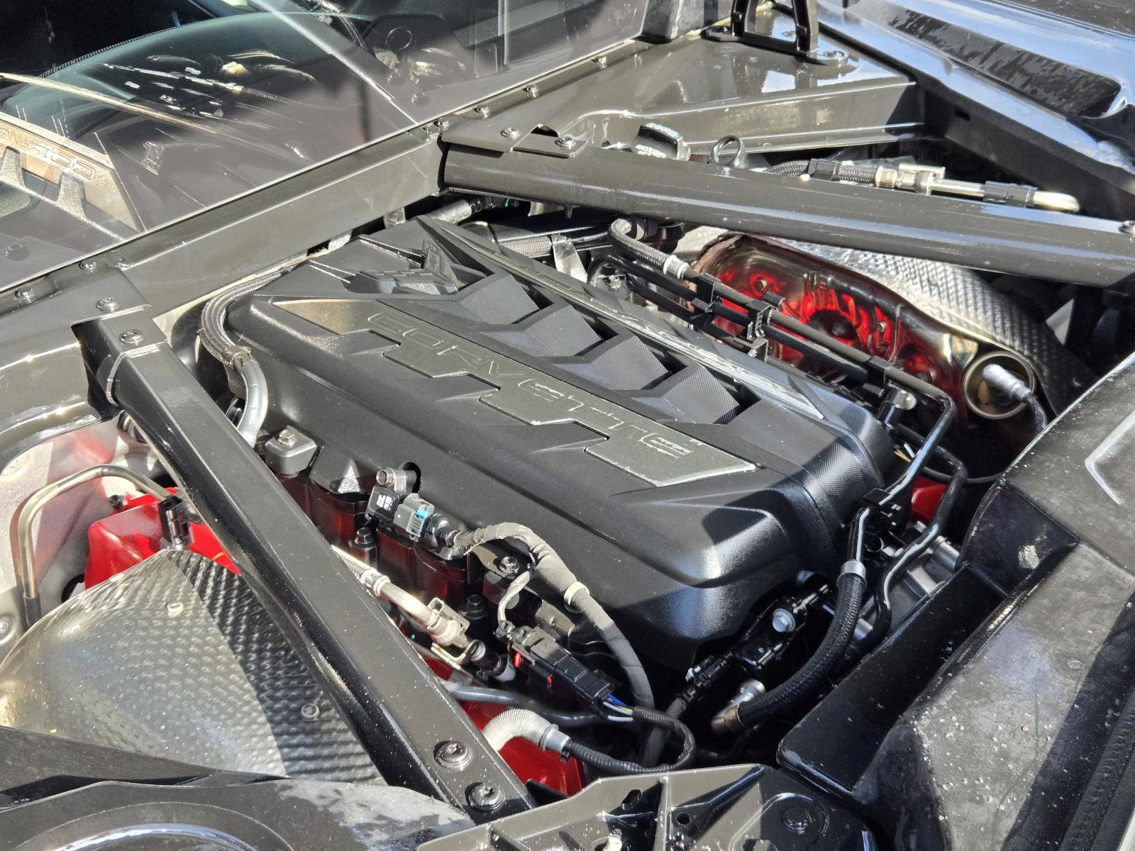 Used 2022 Chevrolet Corvette Stingray Coupe w/ Z51 Performance Package RWD image 22