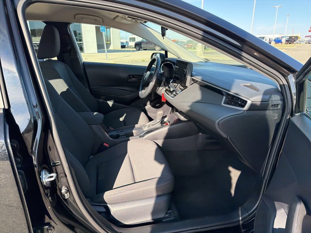 Used 2024 Toyota Corolla LE FWD image 20