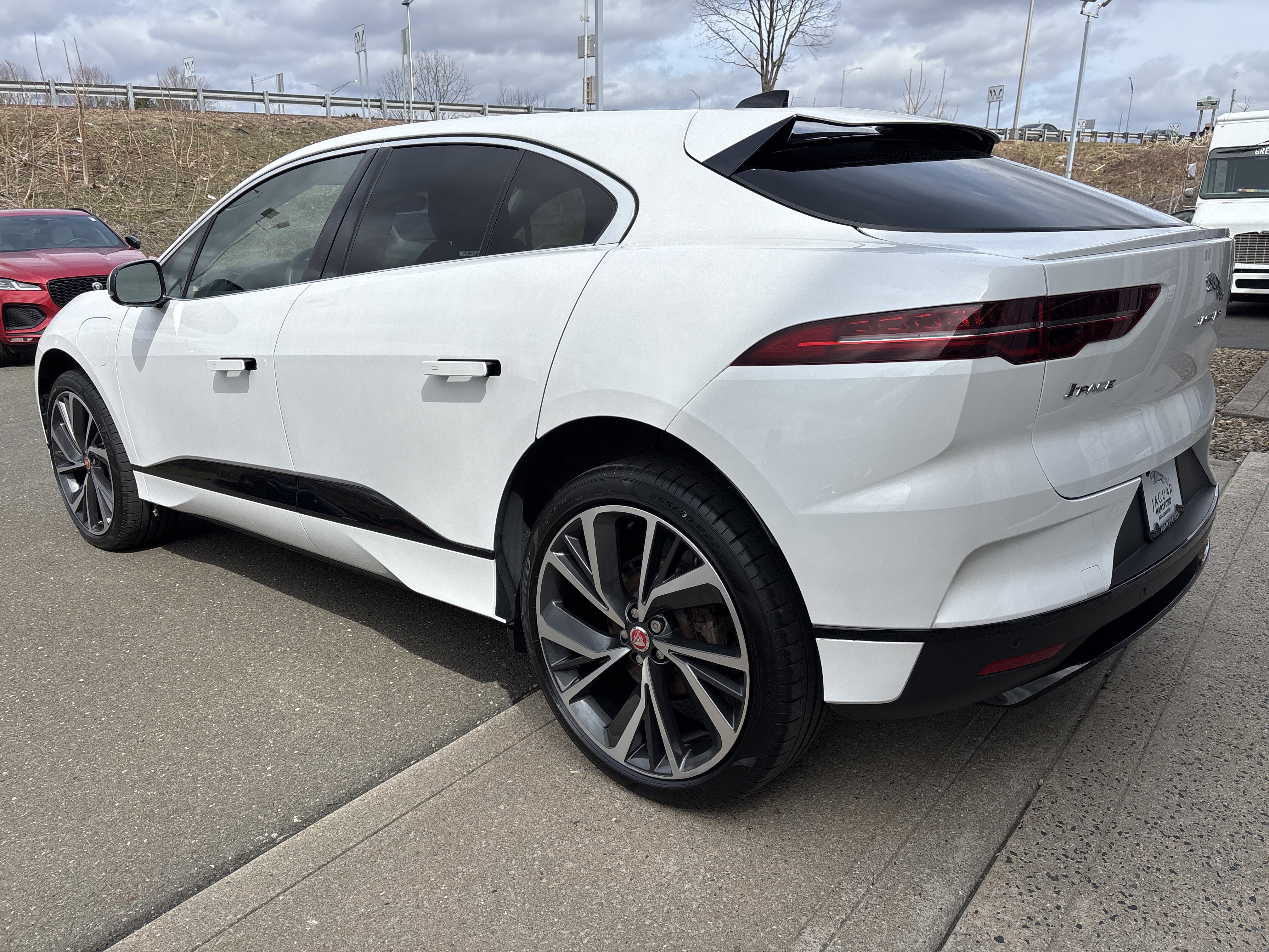 Certified 2023 Jaguar I-PACE HSE image 4