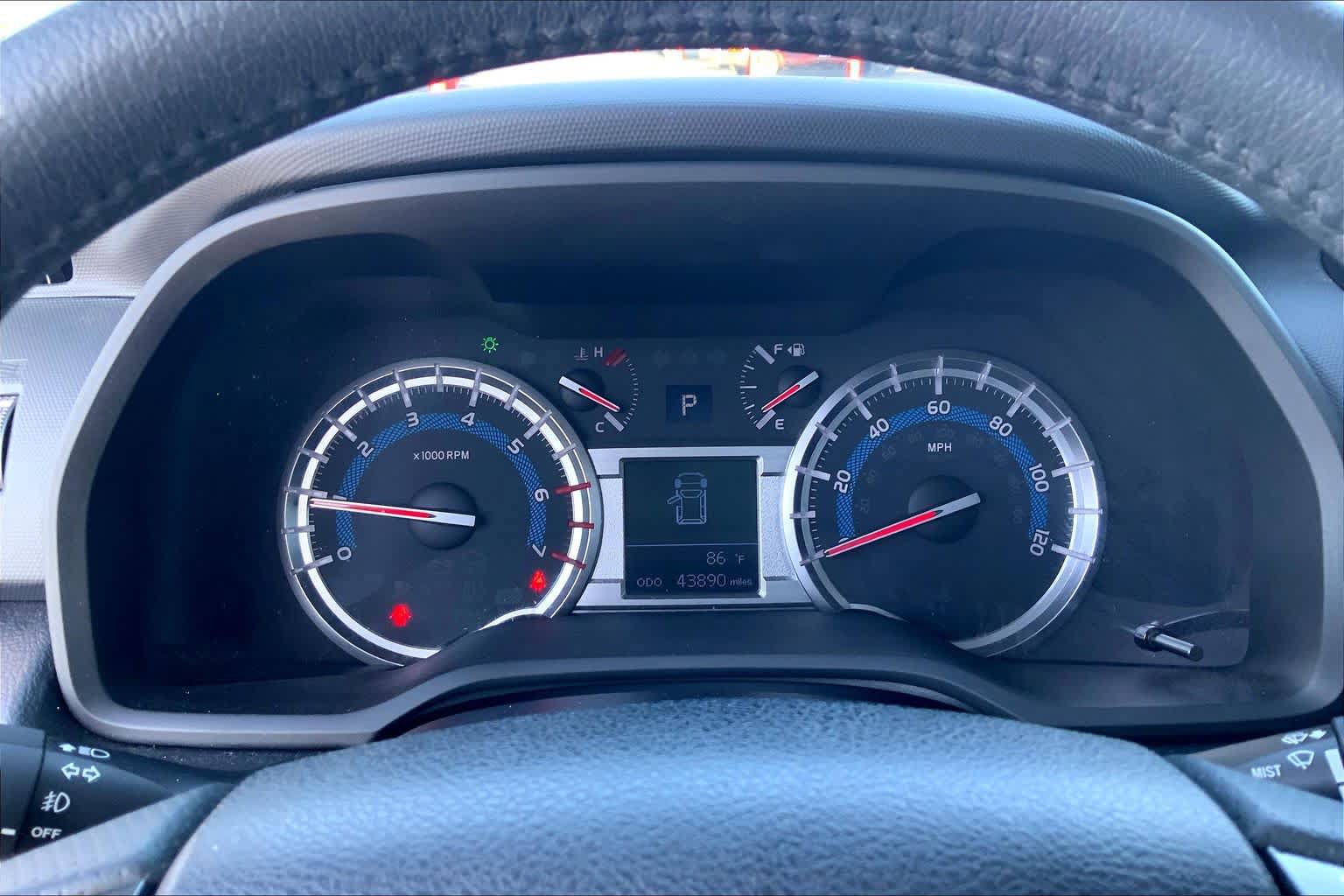 Used 2019 Toyota 4Runner TRD Off-Road Premium AWD/4WD image 26